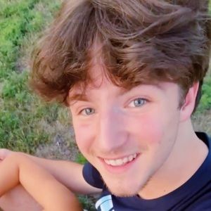Meet your Posher, Cole